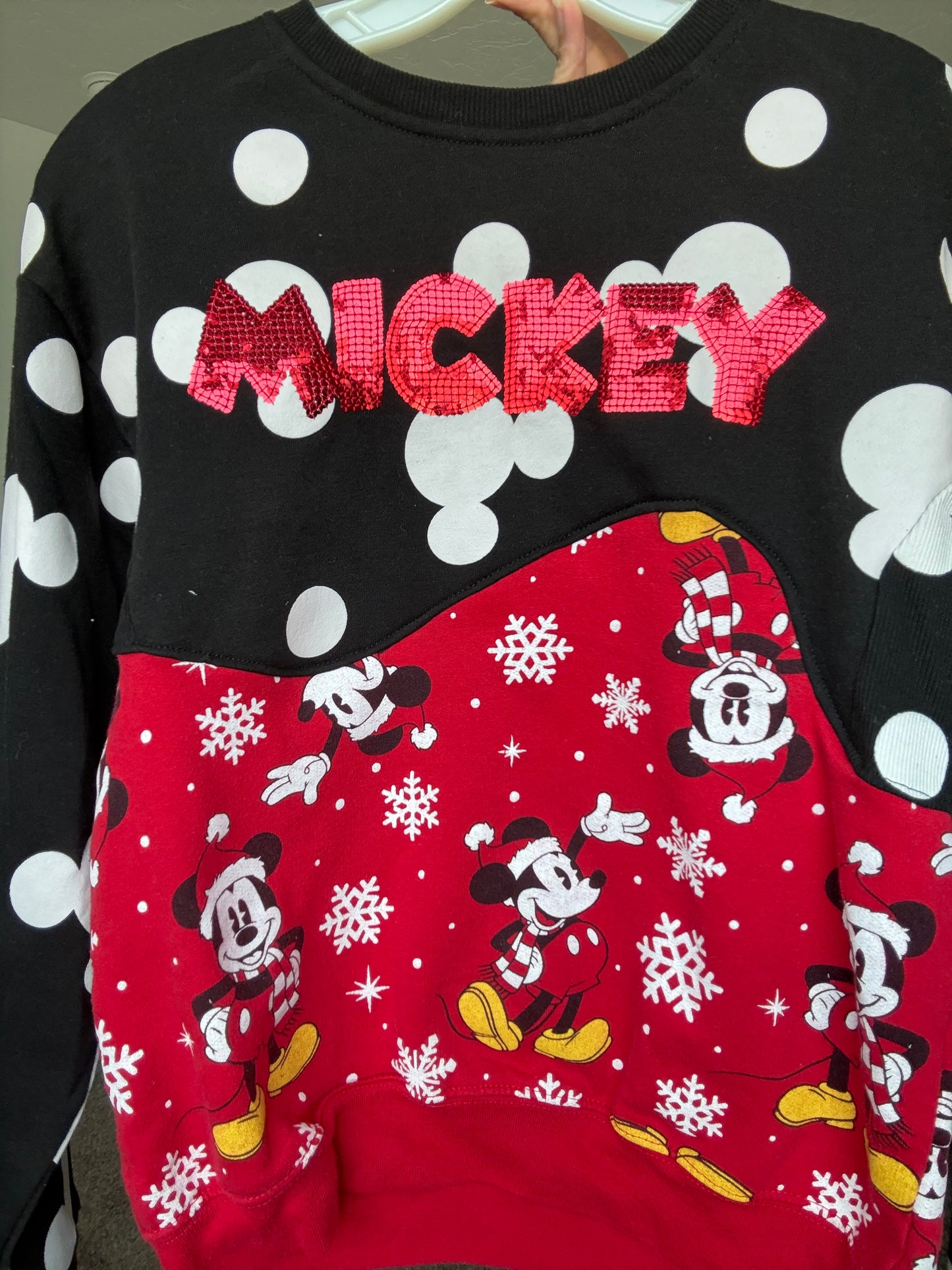 S | A Black and Red Christmas