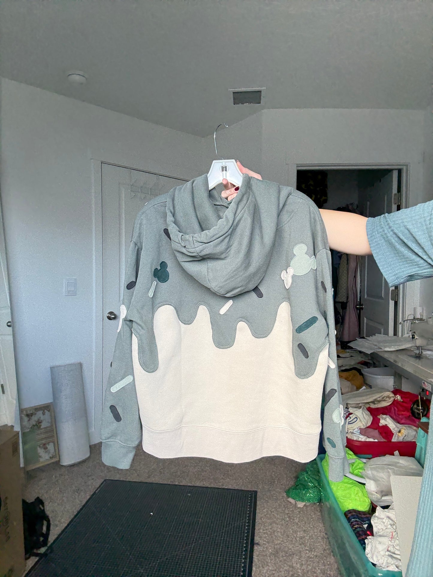 Boxy M | Earthy Green Sprinkles