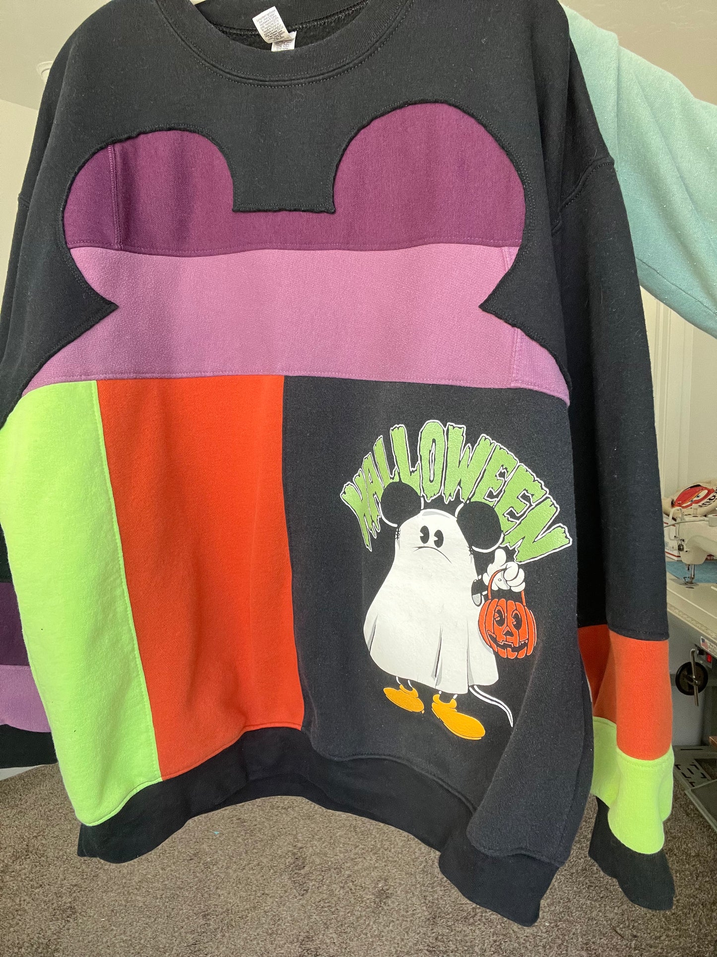 XL | All Hallow's Mouse Crewneck