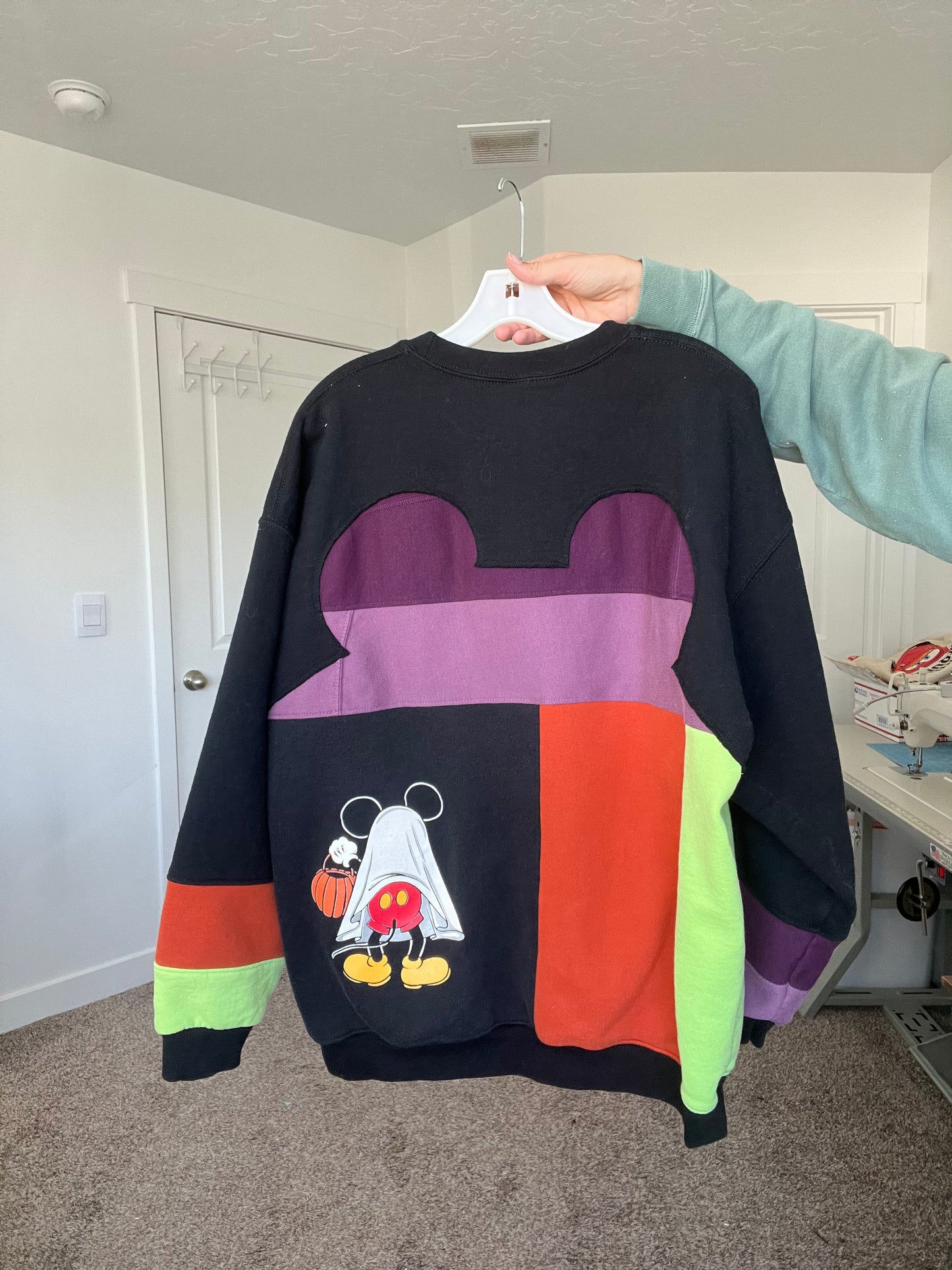 XL | All Hallow's Mouse Crewneck